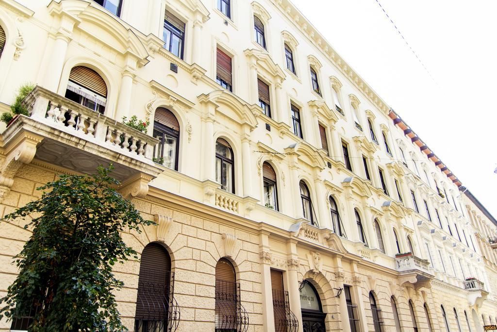 Eoetvoes Apartman Budapest Room photo
